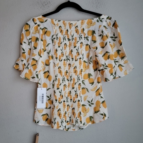 Reformation Delevan Top in Lemonade size 6 NWT - Picture 7 of 11